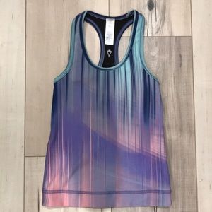 💜IVIVVA TANK TOP💜